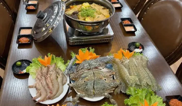 Tìm quán ăn ngon ở Cát bà